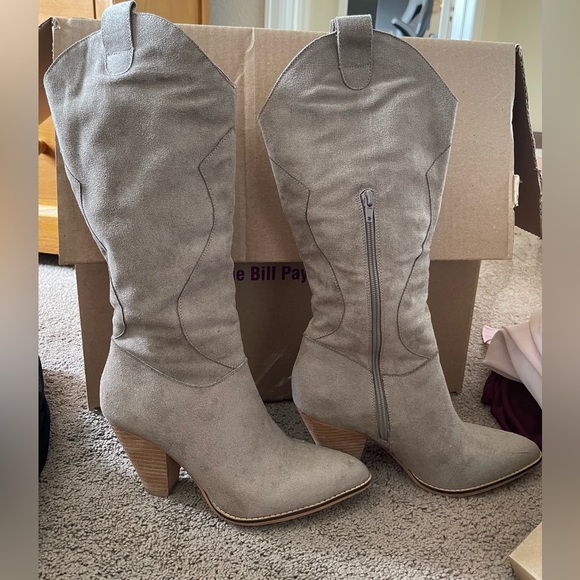 COWGIRL BOOTS - Picture 5 of 6